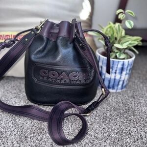 Coach Field Bucket Bag in Colorblock Leather. Dustbag Included.